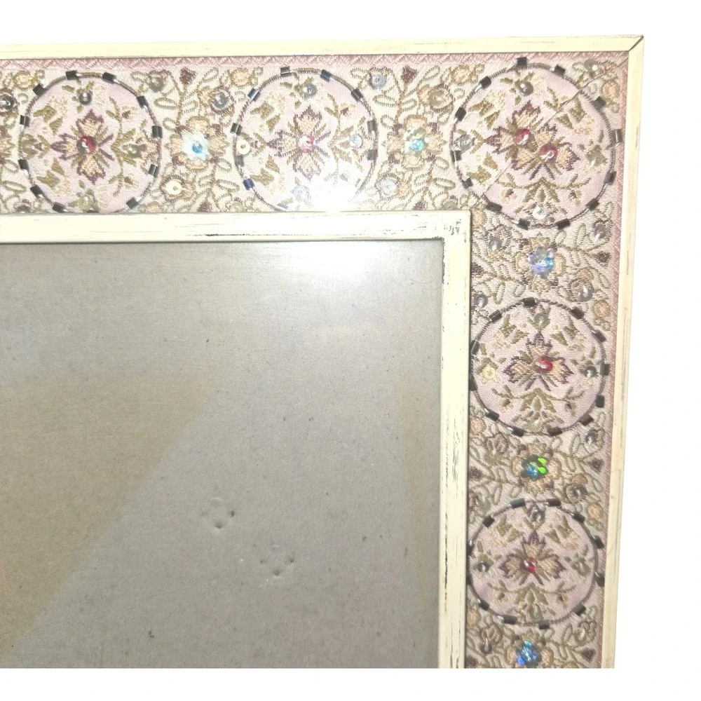 Distressed Metal Glass Photo Frame 5X7‎ Cream Gold Beaded Embroidered Silk Lined